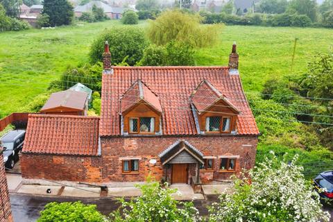 Wendover Cottage Greengate Lane, Goxhill, Barrow-upon-humber, DN19 7HT