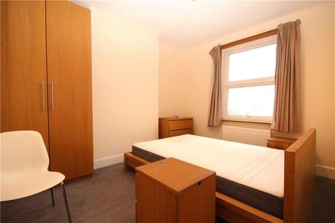 1 bedroom in a house share to rent, Guildford Park Road, Guildford, Surrey, GU2