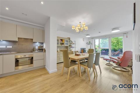 3 bedroom maisonette for sale, Shearwater Drive NW9