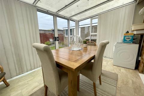 2 bedroom bungalow for sale, Trentham Drive, Bridlington, East Yorkshire, YO16