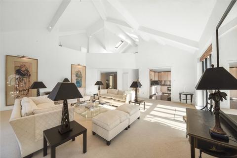 16 Telfords Yard, London, E1W 2BQ