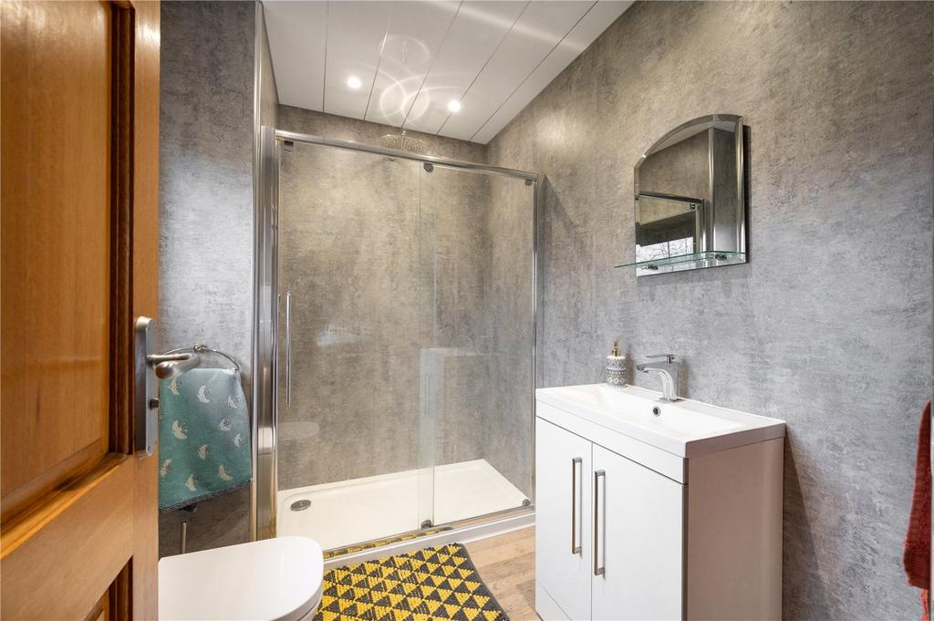 Bedroom 2 Ensuite