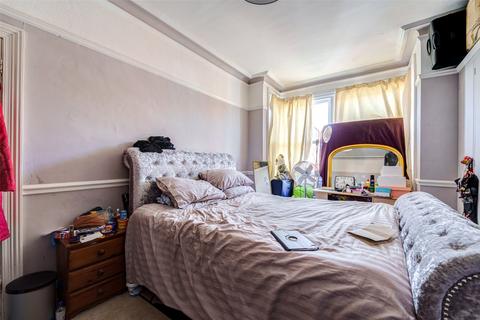 2 bedroom flat for sale, Salisbury Road, Worthing, West Sussex, BN11