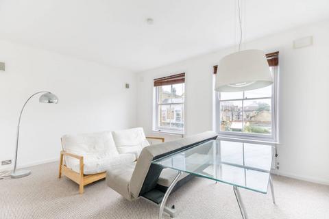 3 bedroom flat to rent, Ellison Road, Streatham, London, SW16