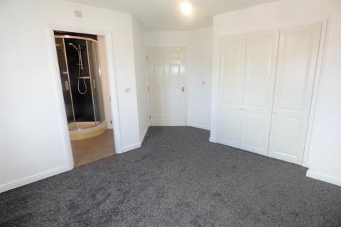 2 bedroom apartment to rent, May Close, Hebburn