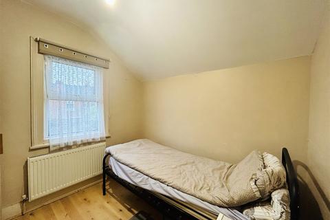 3 bedroom terraced house for sale, Kensington Road, Reading, Berkshire, RG30