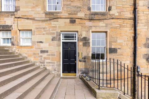 1 bedroom ground floor flat for sale, 3 (PF2) Castle Wynd North, Old Town, Edinburgh, EH1 2NQ