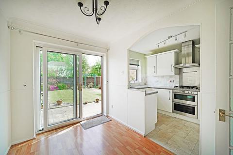 3 bedroom semi-detached house for sale, Rochford Court, Shirley, B90