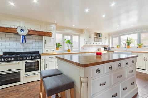 2 Nelthorpe Close, Ulceby, DN39 6FB