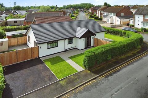3 bedroom detached bungalow for sale, Birkdale Avenue, Whitefield, M45