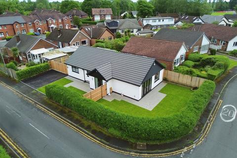 3 bedroom detached bungalow for sale, Birkdale Avenue, Whitefield, M45