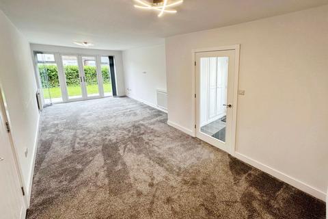 3 bedroom detached bungalow for sale, Birkdale Avenue, Whitefield, M45