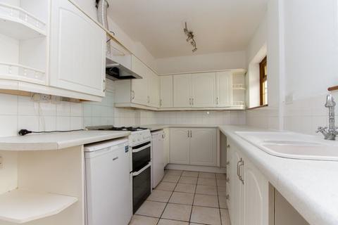 3 bedroom terraced house to rent, Rugby CV21