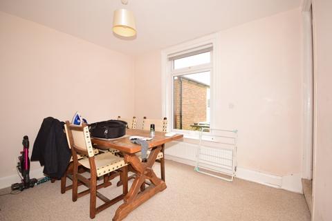 2 bedroom end of terrace house to rent, Thornhill Cottages, Turners Hill, RH10