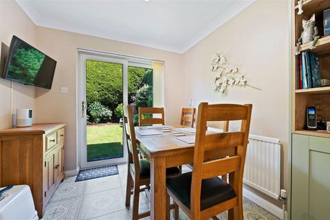 18 Browning Avenue, Kettering, NN16 8NP