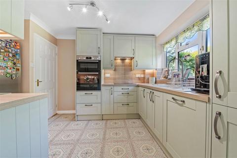18 Browning Avenue, Kettering, NN16 8NP