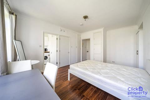 1 bedroom apartment to rent, Warren Court, Euston Road NW1