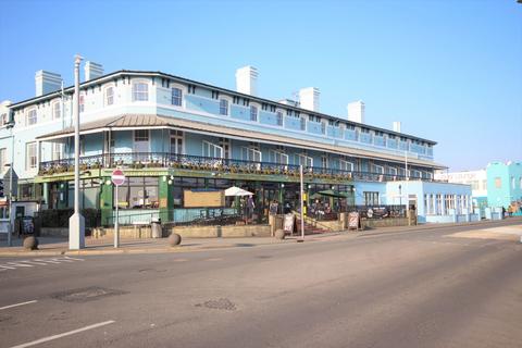 Studio to rent, The Royal Apartments,  Marine Parade East, Clacton-on-Sea