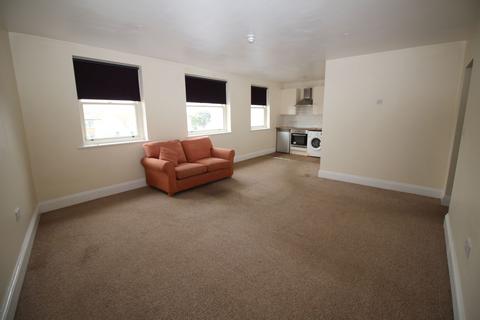 Studio to rent, The Royal Apartments,  Marine Parade East, Clacton-on-Sea