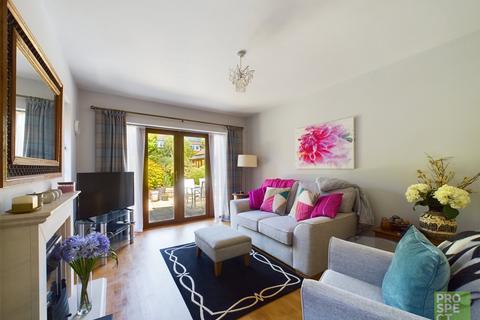 14 Beehive Lane, Binfield, Bracknell, RG12 8TU