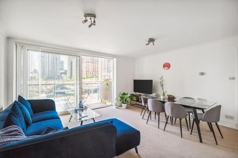 Boardwalk Place, London, E14