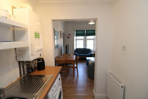 2 bedroom flat to rent, Clyde View Court, Bowling G60