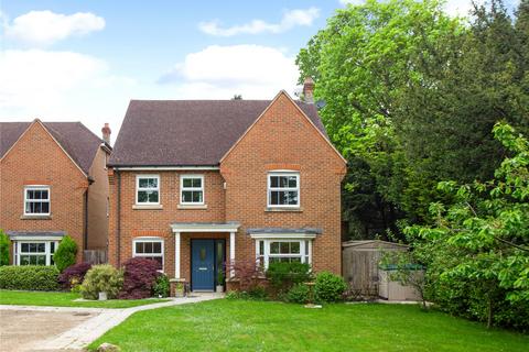 5 bedroom detached house for sale, Newbery Close, Caterham, Surrey, CR3