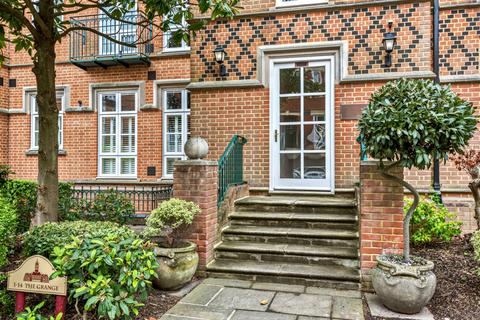 2 bedroom flat for sale, Holloway Drive, Virginia Water