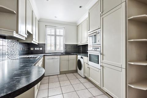 2 bedroom flat for sale, Holloway Drive, Virginia Water