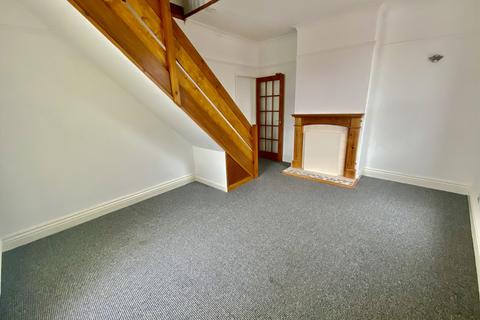 2 bedroom flat to rent, Boome Street, Blackpool FY4