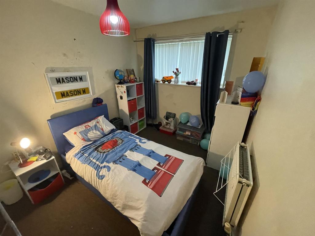 2nd Bedroom