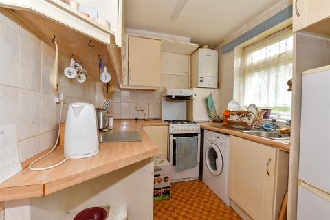 2 bedroom ground floor flat for sale, Brook Drive, Wickford, Essex