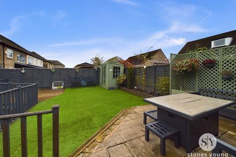 16 Warwick Drive, Clitheroe, BB7 2BG