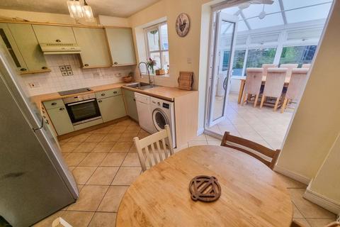 22 Shackleton Close, Ash Vale, Aldershot, GU12 5SB