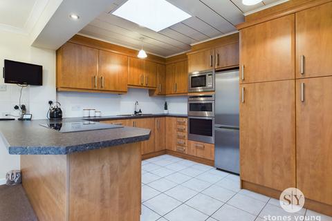5 Bryers Croft, Wilpshire, Blackburn, BB1 9JE