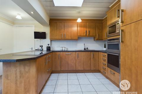 5 Bryers Croft, Wilpshire, Blackburn, BB1 9JE