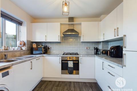 98 Entwistle Drive, Blackburn, BB2 7GR