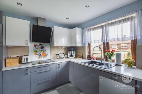 33 Glenluce Crescent, Blackburn, BB1 2EY