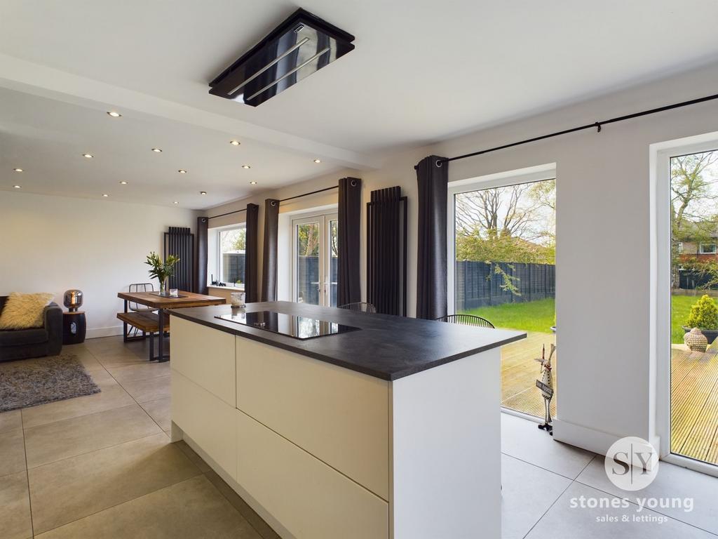 Kitchen/ Diner/ Snug
