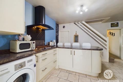 4 bedroom end of terrace house for sale, Pendle Road, Clitheroe, BB7