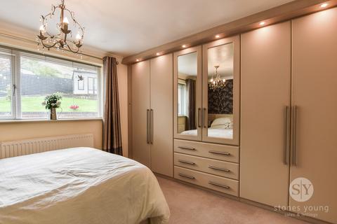 35 Alpine Grove, Blackburn, BB2 4QW