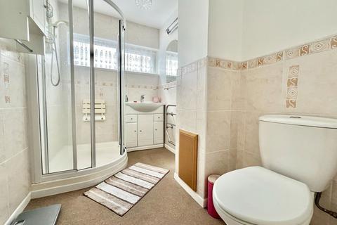 9, Marina Court Roundham Road, Paignton, TQ4 6DX