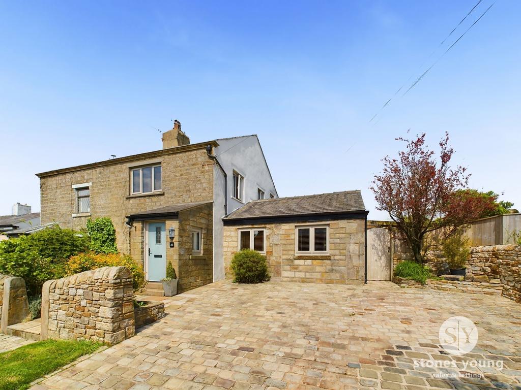 Mellor Lane, Mellor, BB2 3 bed end of terrace house for sale £400,000