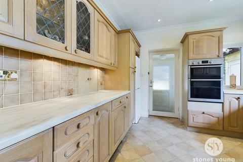 10 Beardwood Drive, Blackburn, BB2 7AH