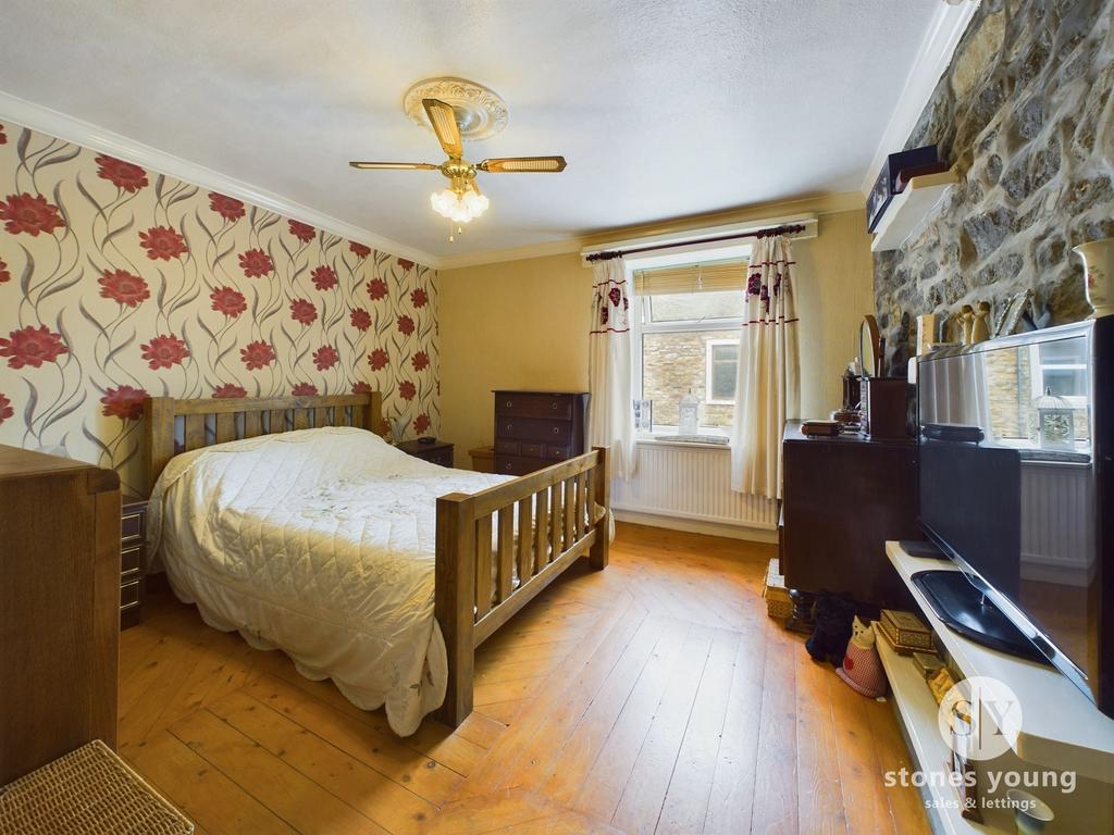 Bed 1