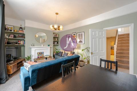 3 bedroom maisonette to rent, Portobello Road, Notting Hill, London, W11