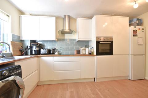 2 bedroom apartment for sale, Horley, Surrey, RH6