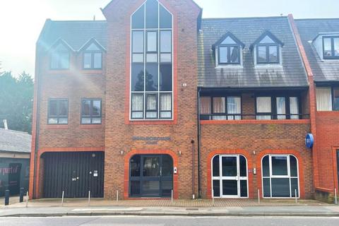 1 bedroom flat for sale, Camberley,  Surrey,  GU15