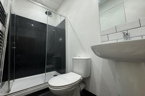 2 bedroom maisonette to rent, Apartment C, 143 Mackintosh Place, Cardiff