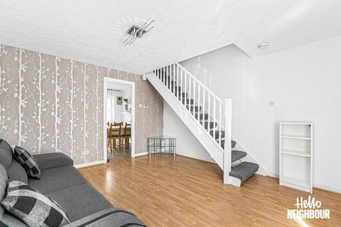 2 bedroom terraced house to rent, Hanover Avenue, London, E16